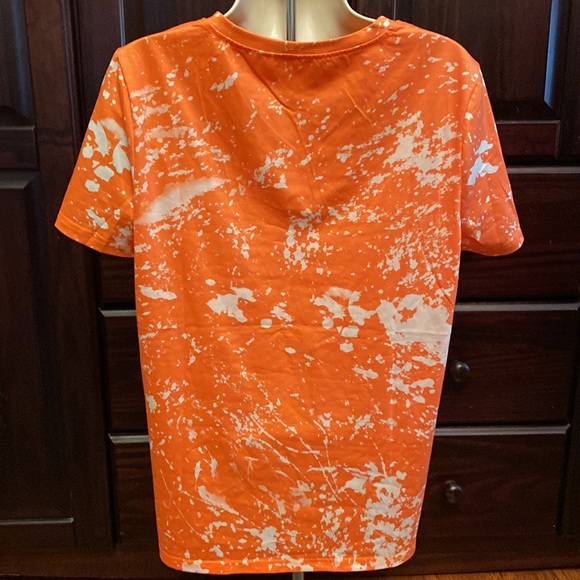 NWOT MD Orange & White Speckled Paint Splatter Halloween Short Sleeve Top - Picture 4 of 8